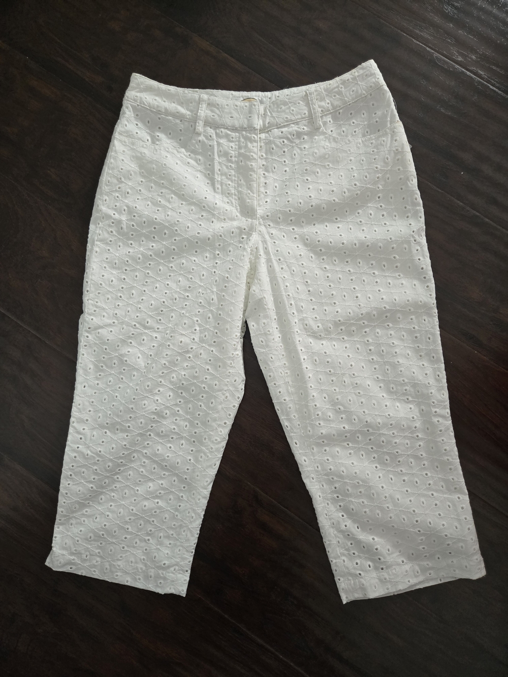 Talbots Vintage White Eyelet Cropped Pants - Size 6 Petites - New